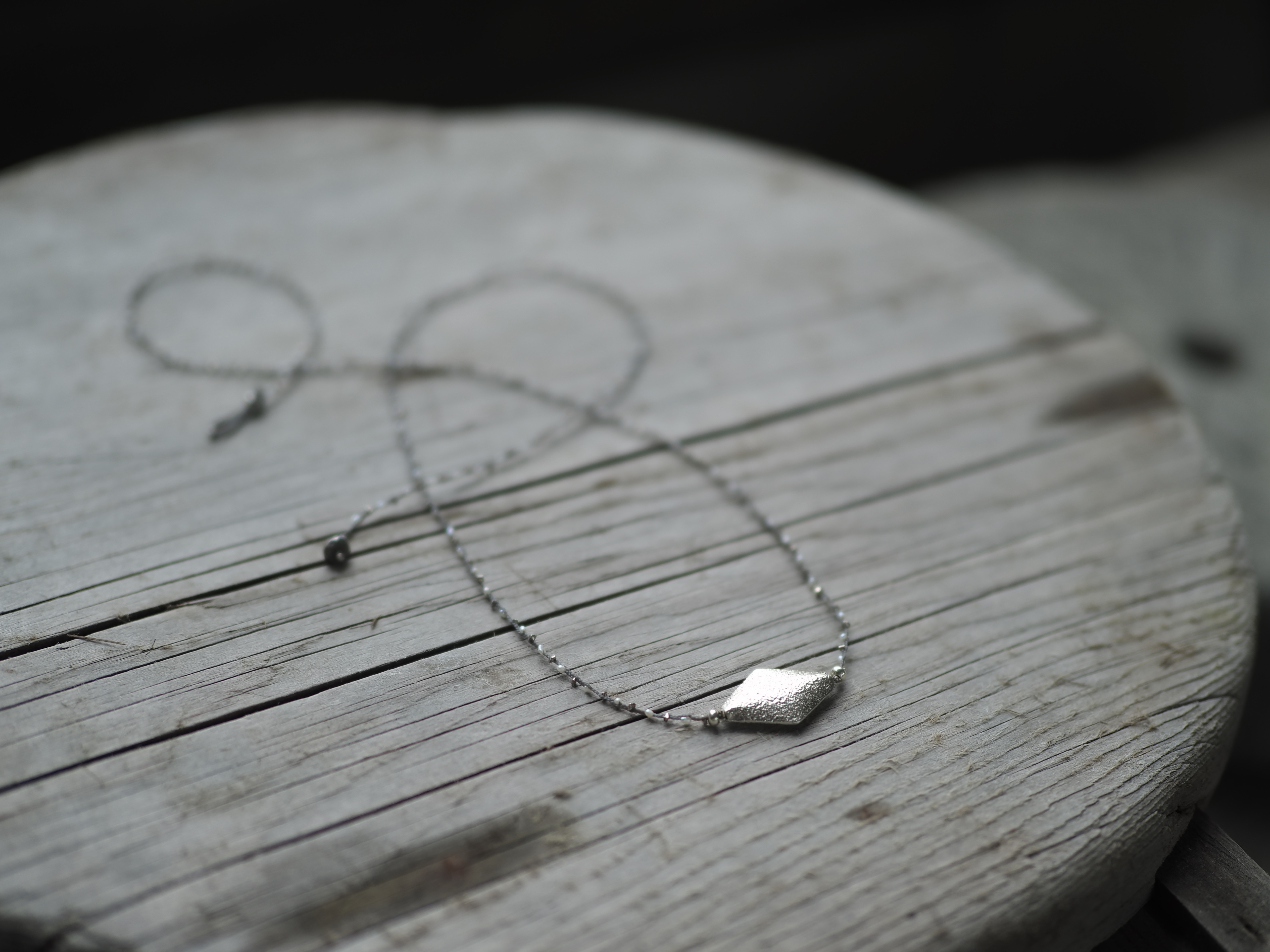 -Glitter silver- 'silver・pearl' braid long Necklace