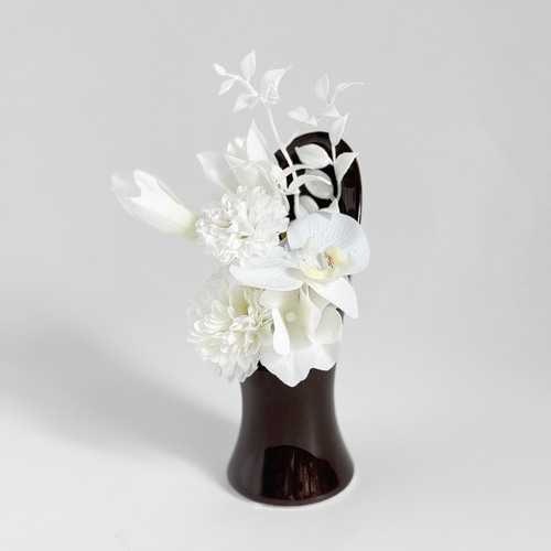 お供え花仏花ブルーダリア白赤胡蝶蘭百合造花アレンジ 仏花 造花