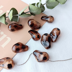 【6個】レオパード　変形　ビーズ　豹柄　貫通穴　デコパーツ　アクリルビーズ　ハンドメイド 　AB126 5枚目の画像