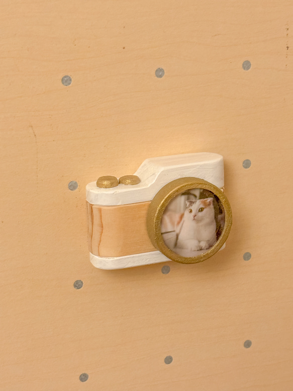 カメラ型マグネットフォトフレーム｜猫好きさんに人気のおしゃれ写真立て｜誕生日ギフト・プレゼントに 1枚目の画像