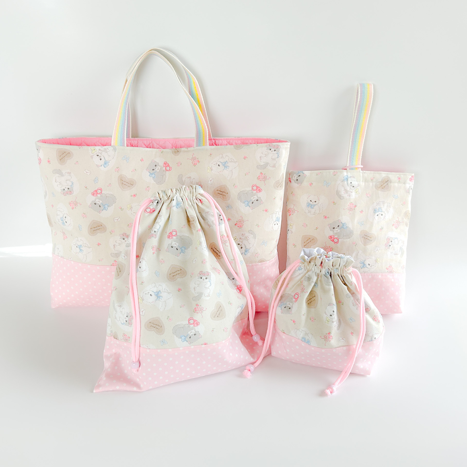 入園入学4点セット【ラブリーねこちゃん柄】　ピンク色　(通園バック、靴入れ、体操着袋、お弁当袋)オーダー・名入れ可
