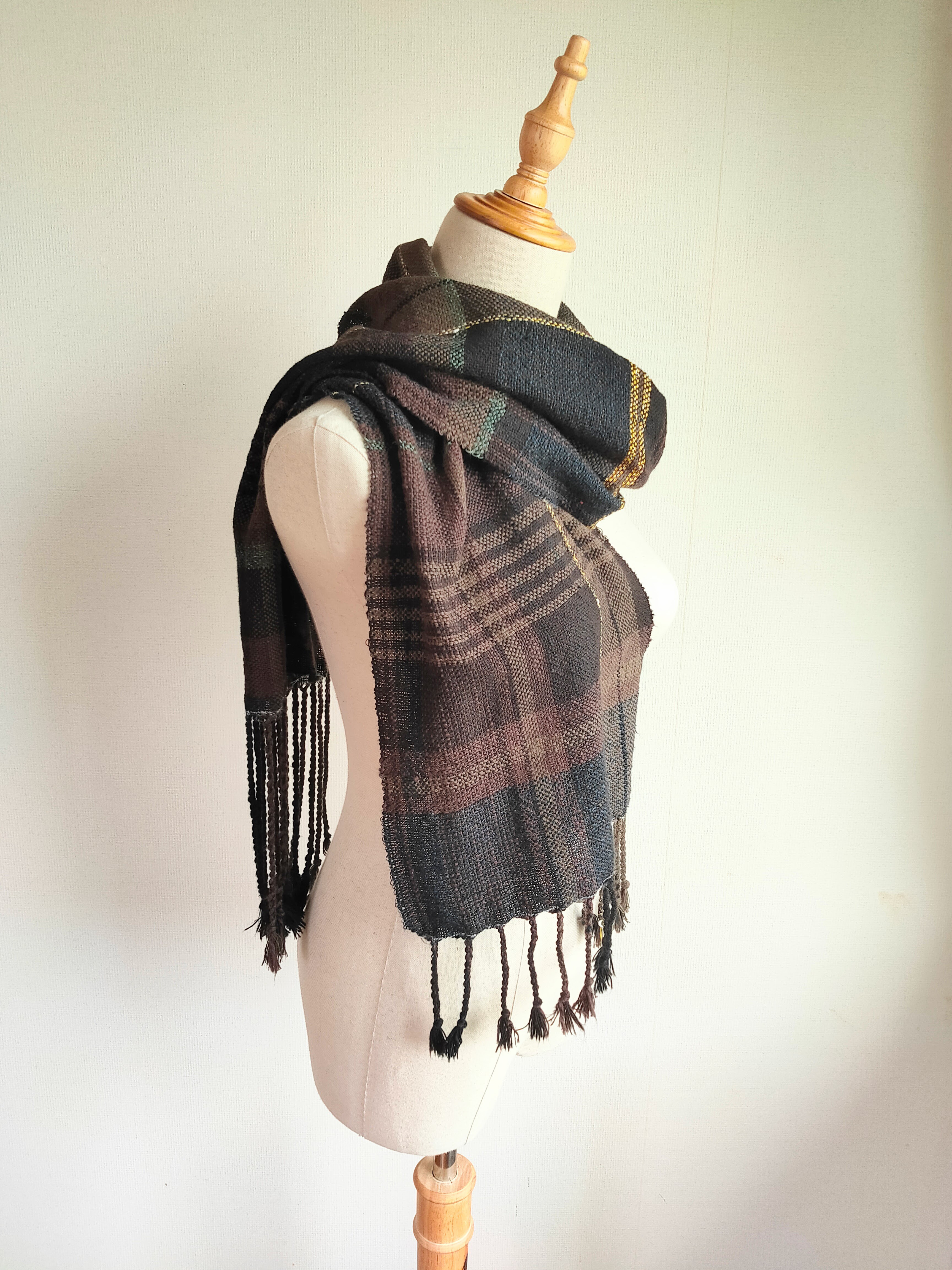 渋く深い、栗拾いコットンマフラー　手織り
