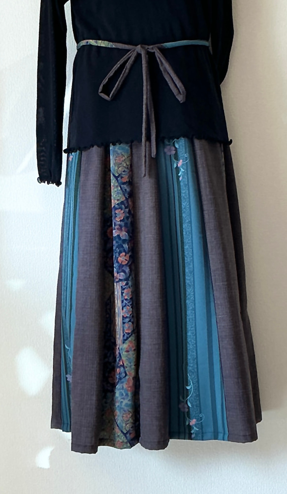 　フレアスカート16枚剥ぎ（着物リメイク）（丈86㎝） 2枚目の画像