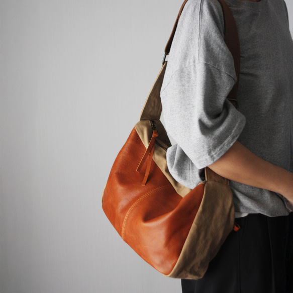 本革×帆布 クラシックメッセンジャーバッグ フロントレザー キャンバス ショルダーベルト太め 斜め掛け B-381 3枚目の画像