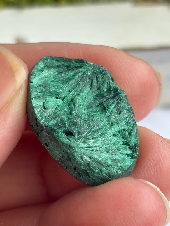 マラカイト（孔雀石）シャトヤンシー 原石 ルース 33 天然石 天然色 15枚目の画像