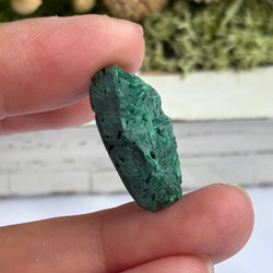 マラカイト（孔雀石）シャトヤンシー 原石 ルース 33 天然石 天然色 4枚目の画像