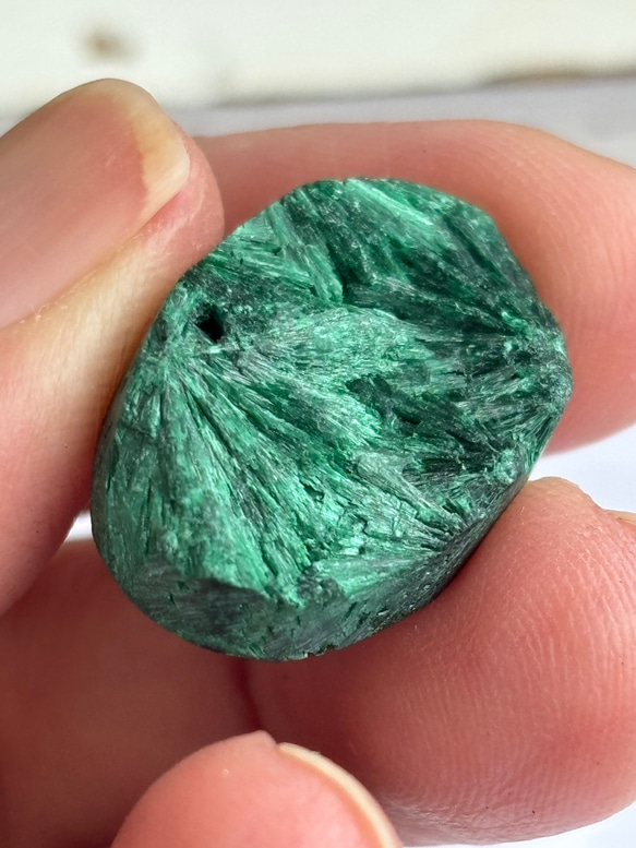 マラカイト（孔雀石）シャトヤンシー 原石 ルース 33 天然石 天然色 16枚目の画像