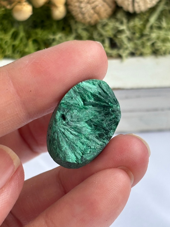 マラカイト（孔雀石）シャトヤンシー 原石 ルース 33 天然石 天然色 5枚目の画像