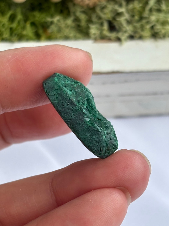 マラカイト（孔雀石）シャトヤンシー 原石 ルース 33 天然石 天然色 8枚目の画像