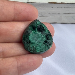 マラカイト（孔雀石）シャトヤンシー 原石 ルース 34 天然石 天然色 2枚目の画像