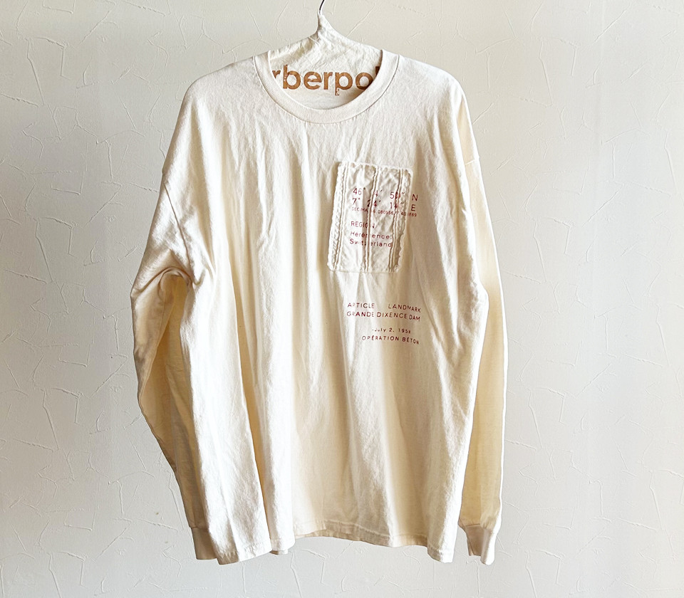 スラッシュキルトWIDE ロングスリーブTee/RED PRINT