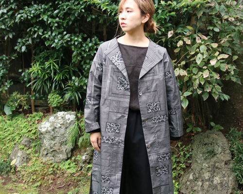 着物リメイク　大島紬　トレンチコート　L〜XXLサイズ ☆着物リメイク☆大島紬•トレンチ風コート☆ラグランスリーブ☆裏付き