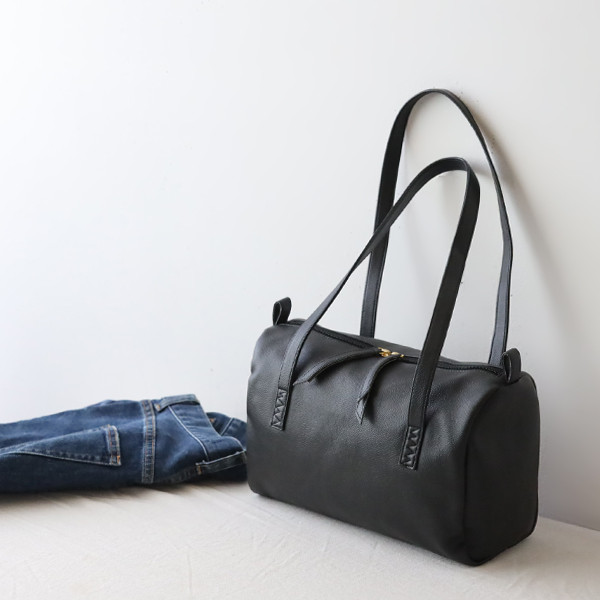 ⁑新作　上質シュリンク　PUレザー　トート　ハンド　バッグ　鞄　肩掛け　ブラック　黒　P93B