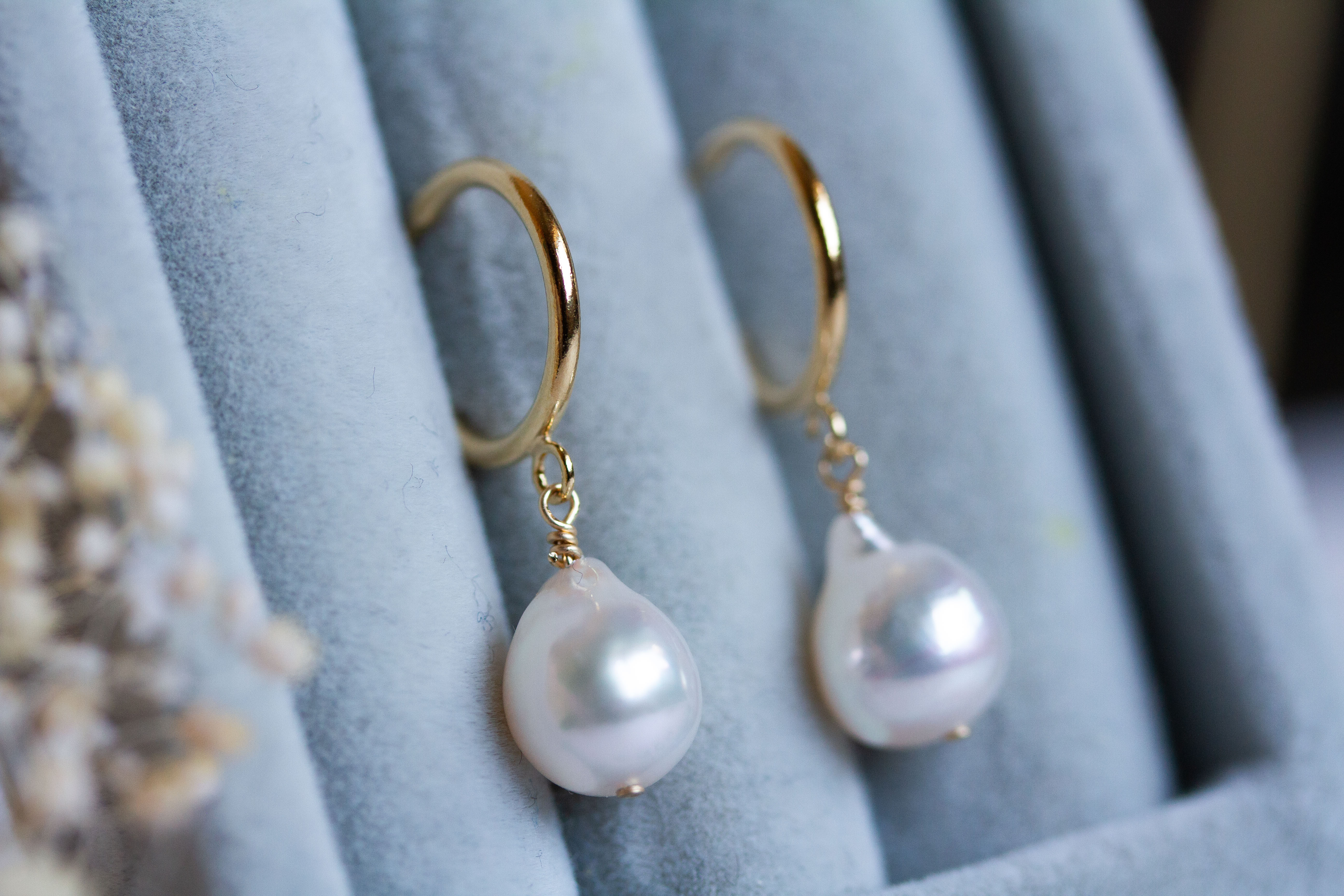 あこや真珠 バロックパール フープモチーフ スタッズピアス 14Kgf