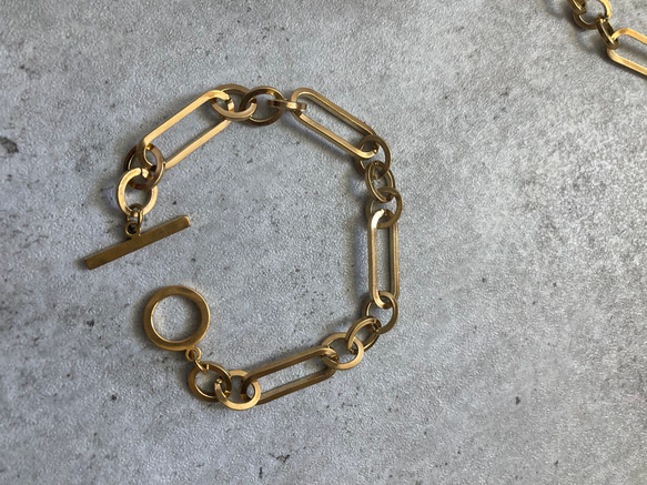 ーanguleux braceletー　ブレスレット　チェーンブレスレット　サージカルステンレス　アンティークゴールド 4枚目の画像