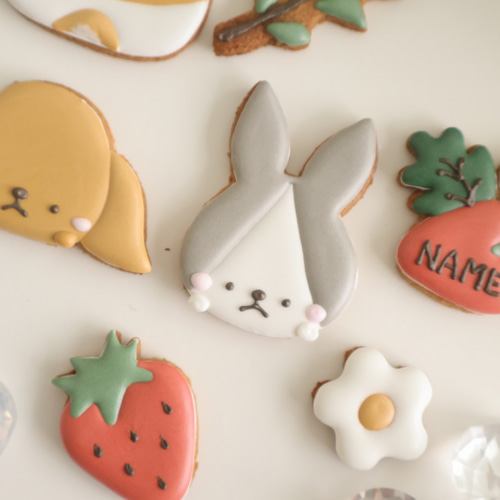 うさぎ 【アイシングクッキー】 誕生日 プレゼント 茶系 いちご