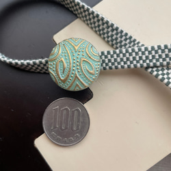 チェコガラスの帯留め　ペッパーミント　三分紐つき 2枚目の画像