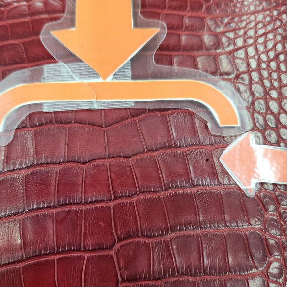 ワニ革 クレイフィニッシュ  デンスレッド　No.C008702 10枚目の画像