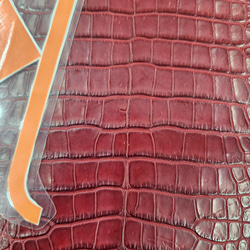 ワニ革 クレイフィニッシュ  デンスレッド　No.C008705 11枚目の画像