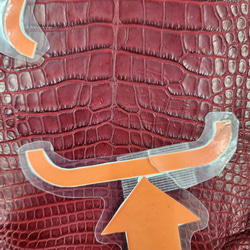 ワニ革 クレイフィニッシュ  デンスレッド　No.C008705 12枚目の画像