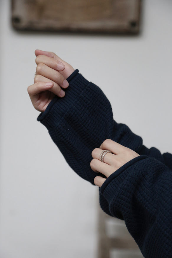 季節の移り変わりに寄り添う　コットン100％カーディガン　ニット　紺色 250917-2 11枚目の画像