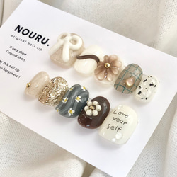 ミルクチョコRetro【サイズオーダー制】￤ネイルチップ 淡色 リボン 落書き 花 チェック柄 うるうる 3枚目の画像