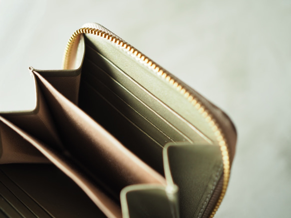 【新色】Square Around fastener wallet｜ 彩りが織りなす上質な日常 5枚目の画像