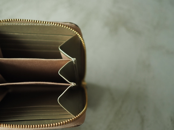 【新色】Square Around fastener wallet｜ 彩りが織りなす上質な日常 7枚目の画像