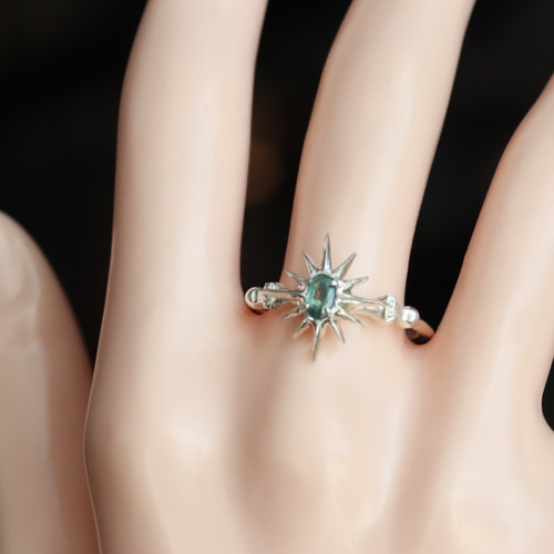 天然アレキサンドライト0.20カラット のシルバーリング starlight