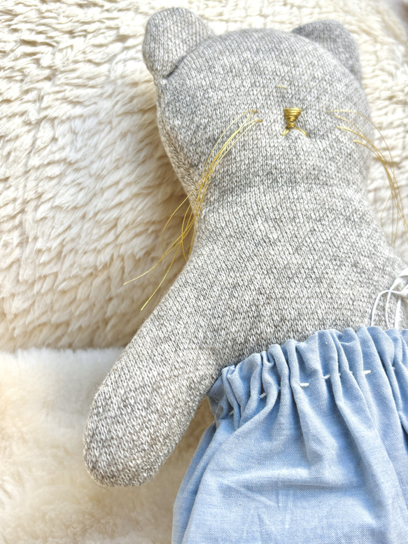 ねこのぬいぐるみ　【blue skirt】 3枚目の画像