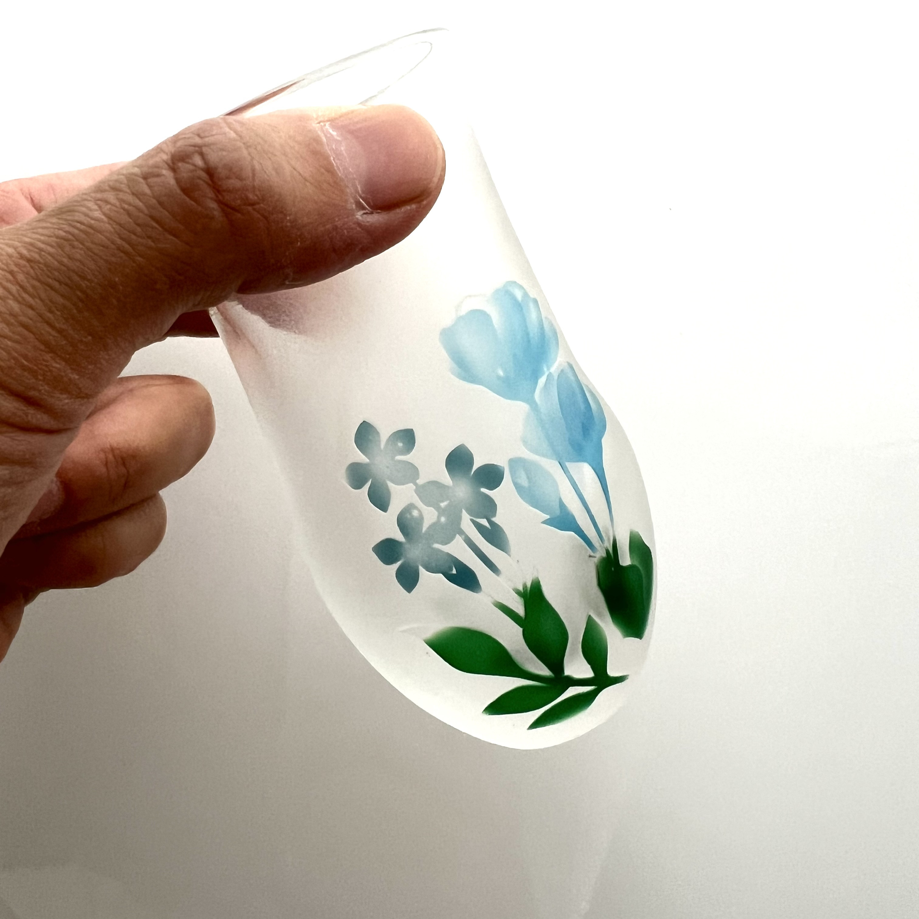 【SALE】ーねこと花のスリムグラスーNo.20 日常を彩るひと口サイズギフト（ラッピング込み・紺、水色）