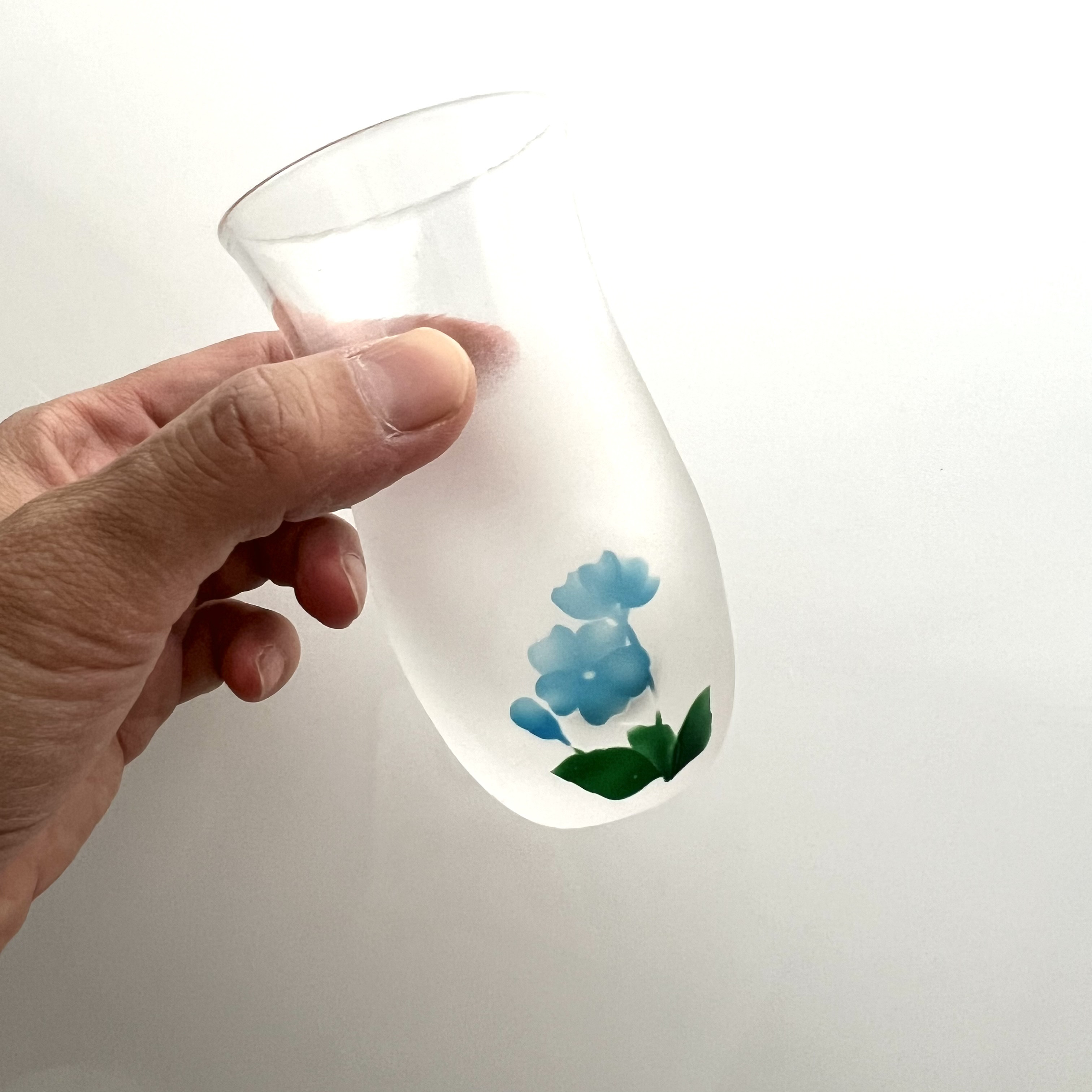 【SALE】ーねこと花のスリムグラスーNo.21 日常を彩るひと口サイズギフト（ラッピング込み・水色）