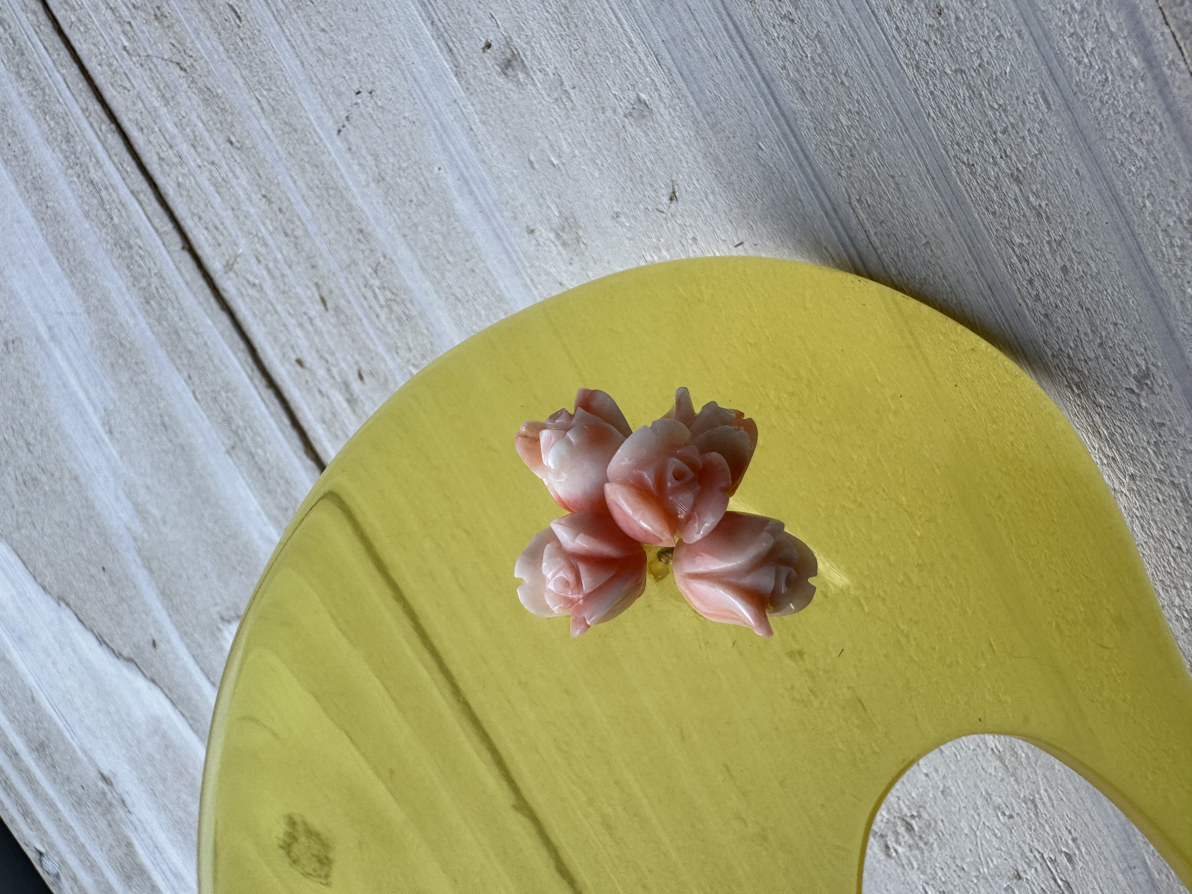 【送料無料】アウトレット処分品　宝石珊瑚　花彫刻5個付かんざし　飴色