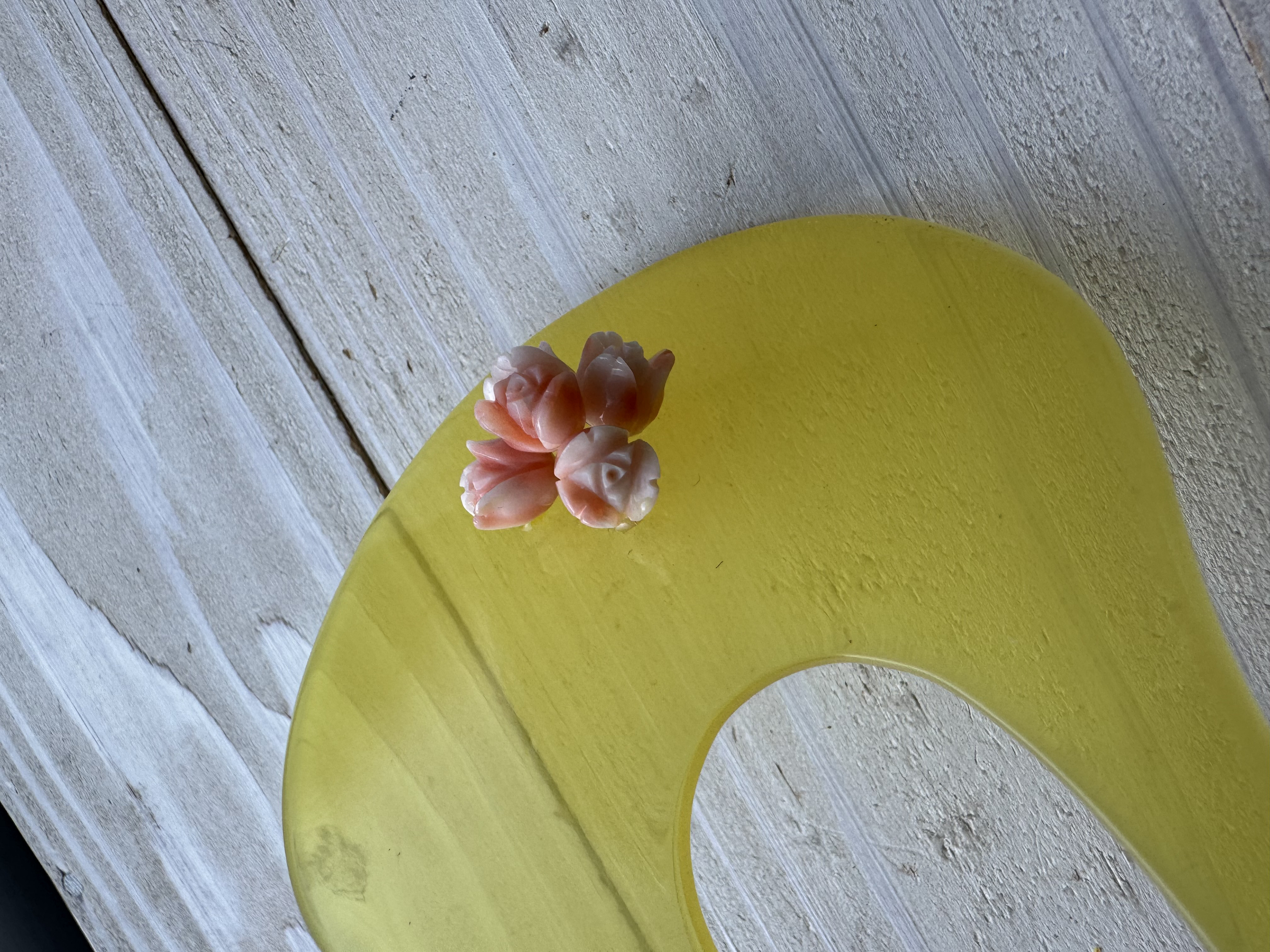 【送料無料】アウトレット処分品　宝石珊瑚　花彫刻5個付かんざし　飴色