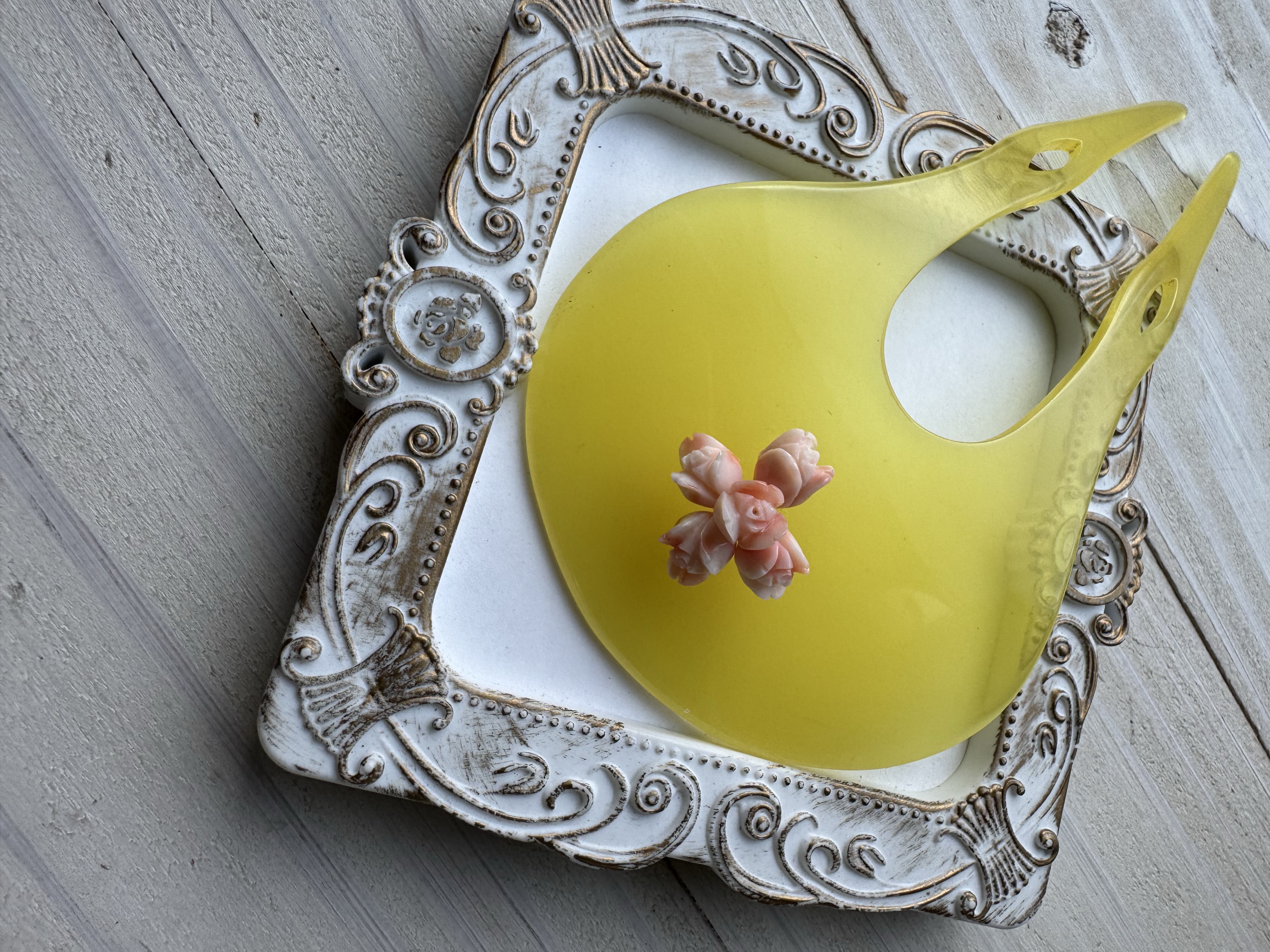 【送料無料】アウトレット処分品　宝石珊瑚　花彫刻5個付かんざし　飴色