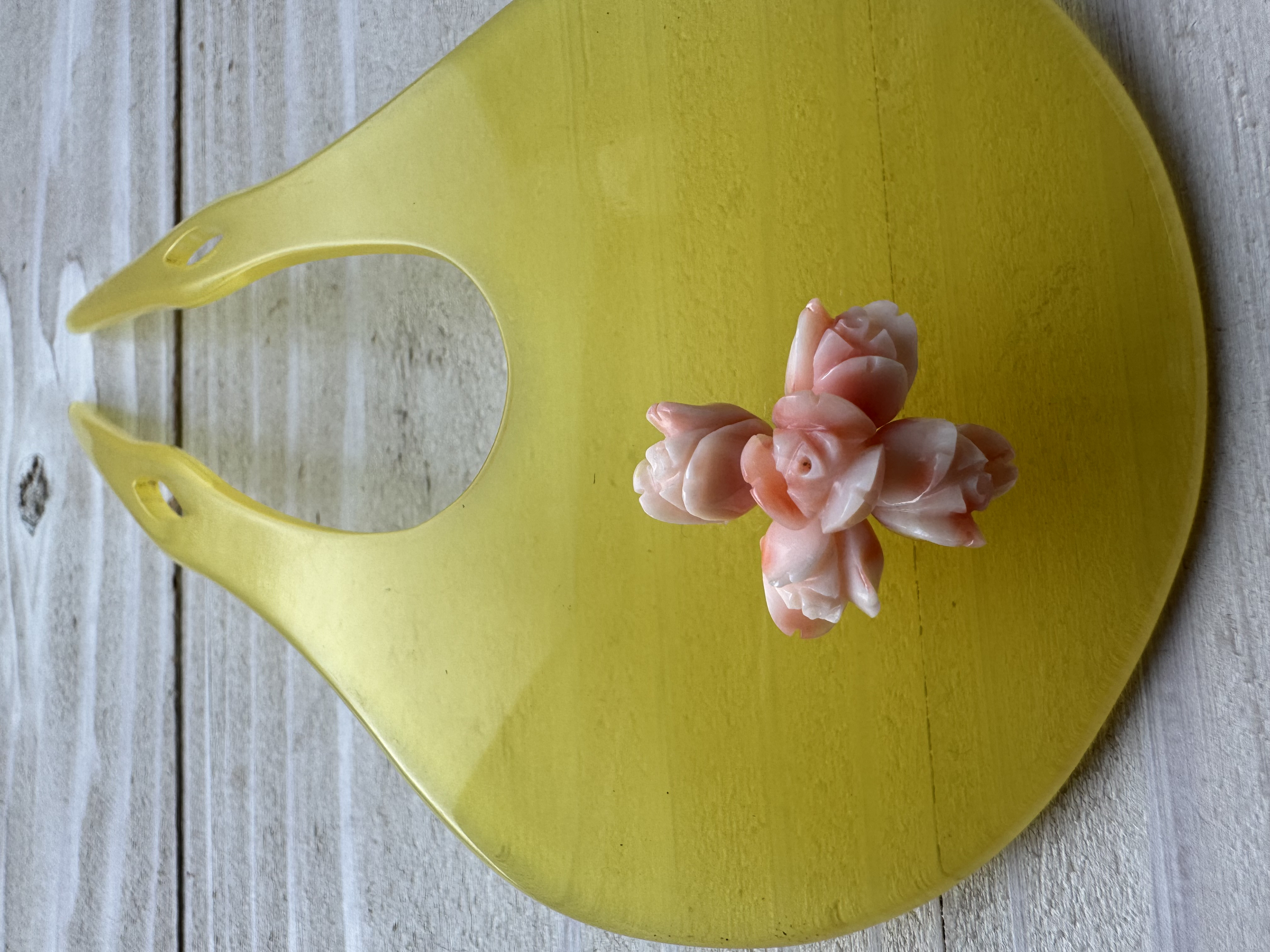 【送料無料】アウトレット処分品　宝石珊瑚　花彫刻5個付かんざし　飴色