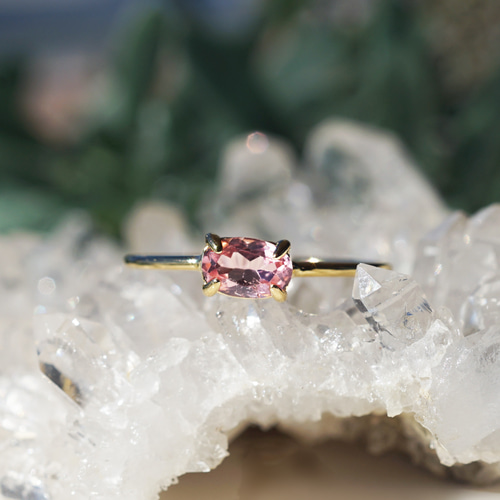 ピンクトルマリン6mmのオーバルファセット爪留めリング・縦横可 ～蓮の