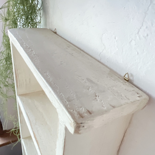 縦長シェルフ ホワイトインテリア アンティーク風 シャビーシック