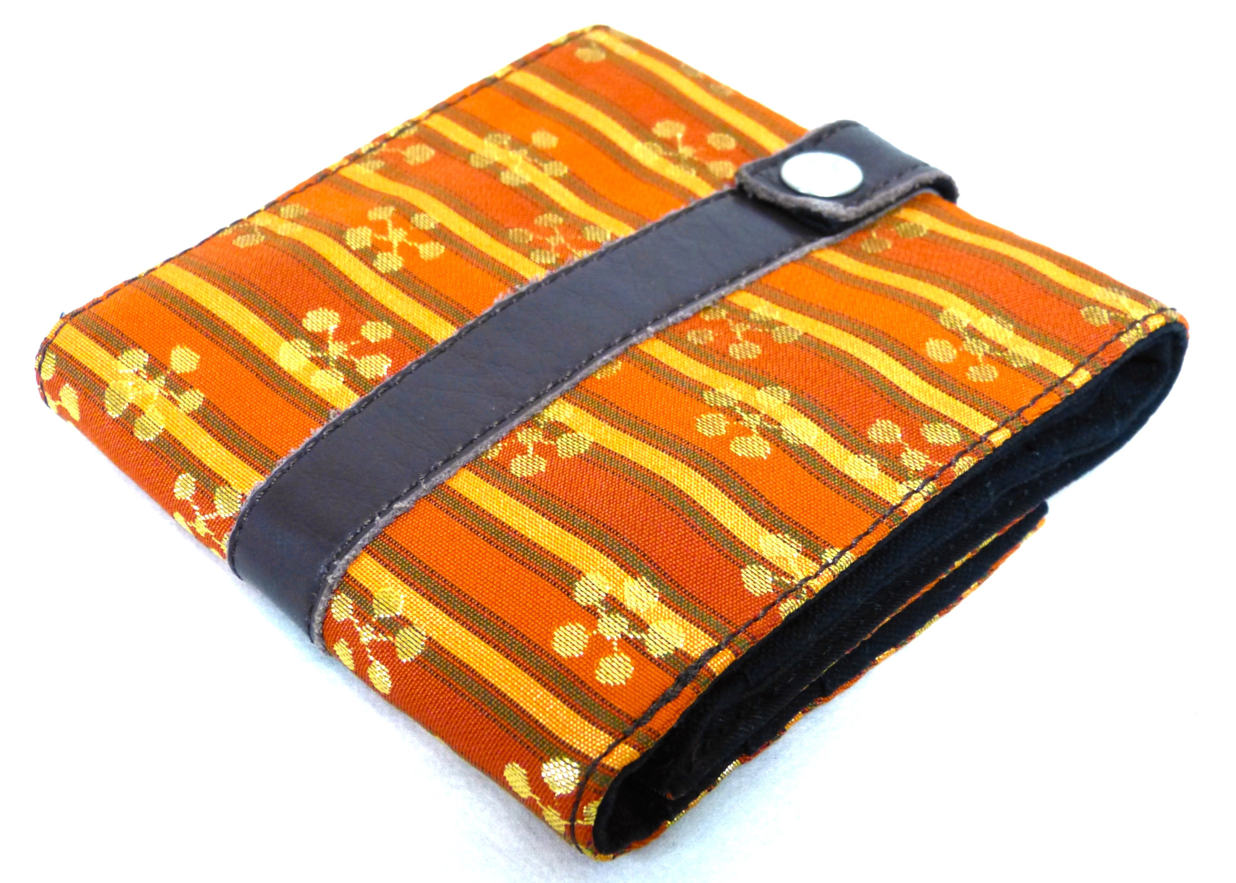 金襴　ミニ財布　縦縞-梅鉢　SFK-138　三つ折り　西陣織り　伝統素材×本革　純和柄　一点物