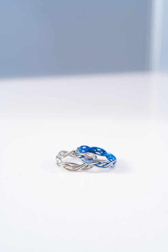 ≪初回限定10点限り»【波羅（はら）- Titanium Ring】 水と織りの調和を纏う、悟りと完成の象徴 ─ 9枚目の画像