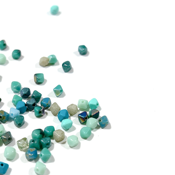 ミニバイコーンミックス4㎜120個　ターコイズグリーン　チェコビーズ　 2枚目の画像