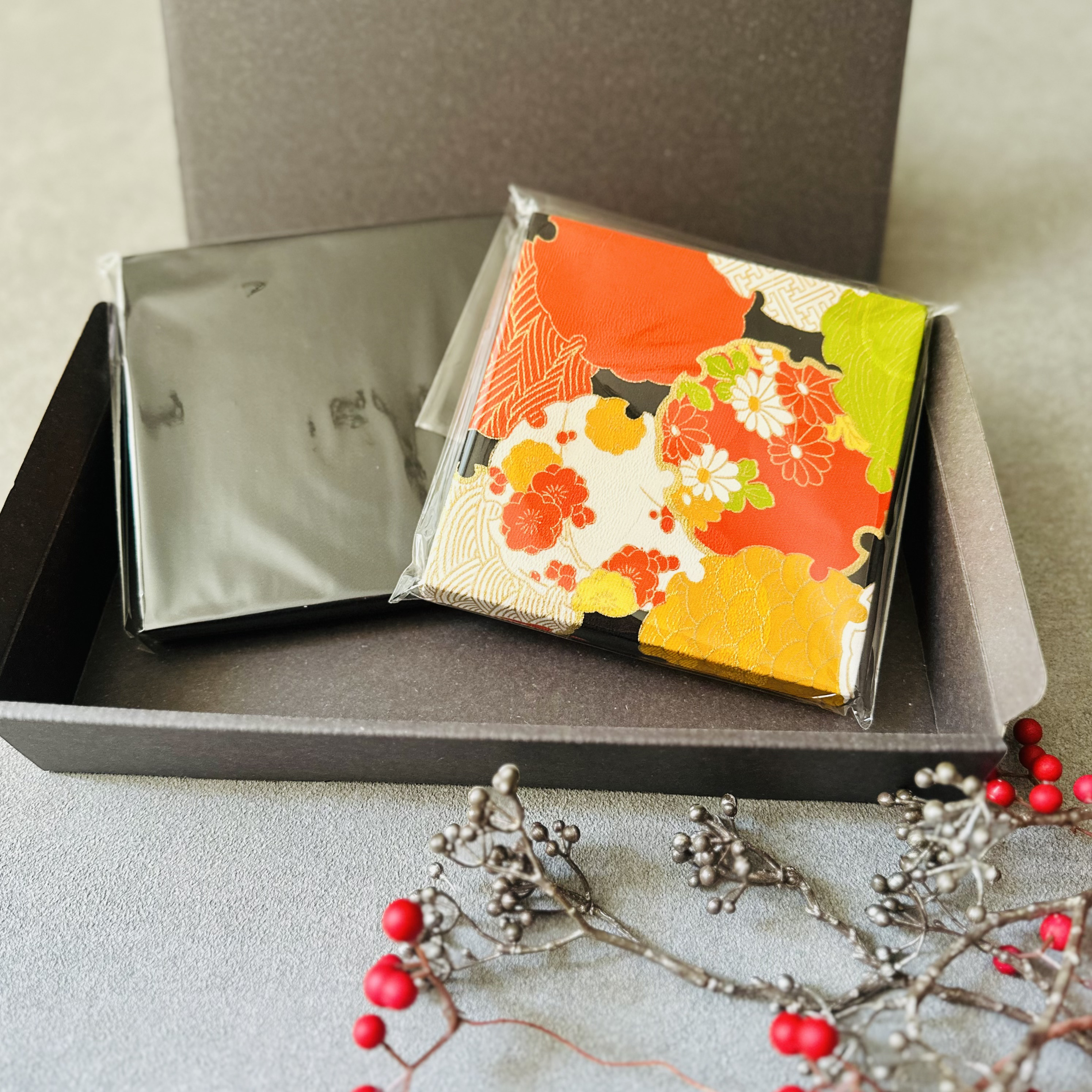 15×15cm【師走-イロトリドリ- 雪輪】（2枚 ギフトボックス入り）ギフトセット　正月飾り　和モダン　ギフト　アート