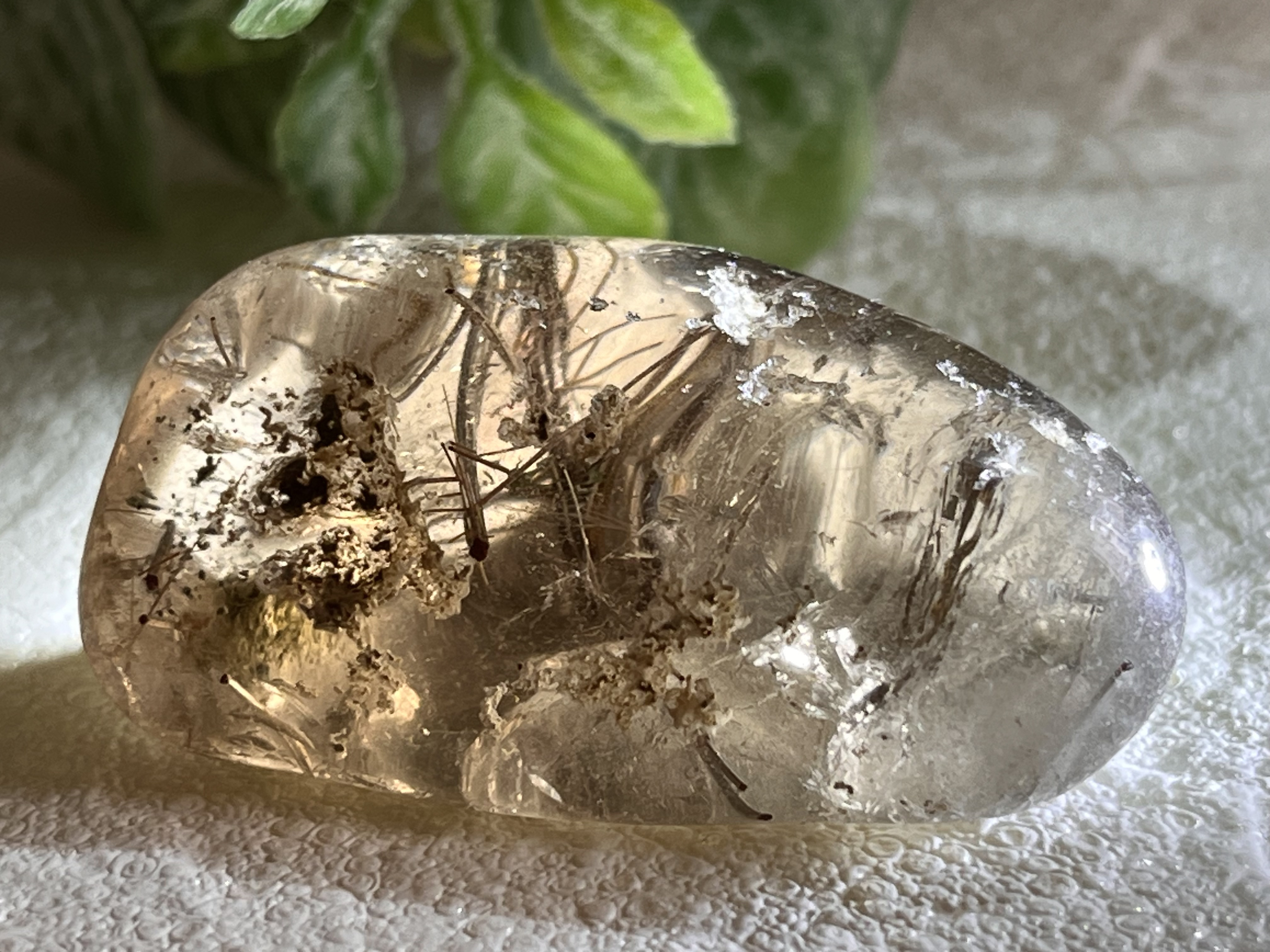 ルチル内包 ガーデンクォーツ 原石 タンブル 苔入り水晶 クリスタル
