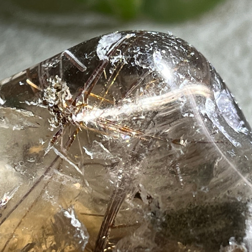 ルチル内包 ガーデンクォーツ 原石 タンブル 苔入り水晶 クリスタル