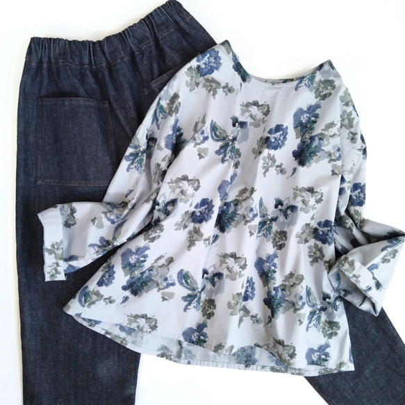 【Creema限定秋の福袋３!】再販！× 2  水彩タッチのボタニカル８分袖トップとデニムパンツの２点セット 4枚目の画像