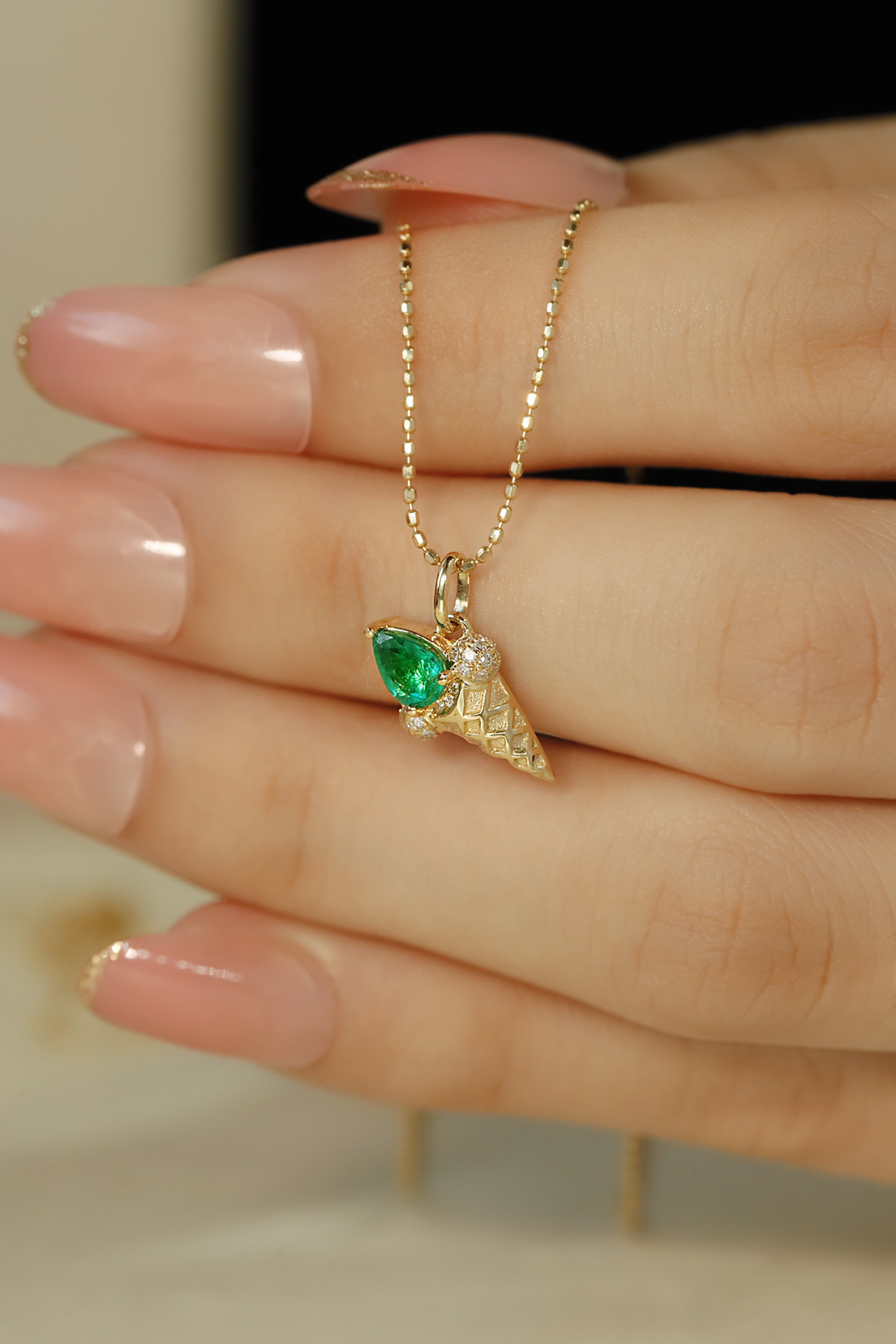 天然ダイヤモンド付きエメラルドペンダントトップk18　2202