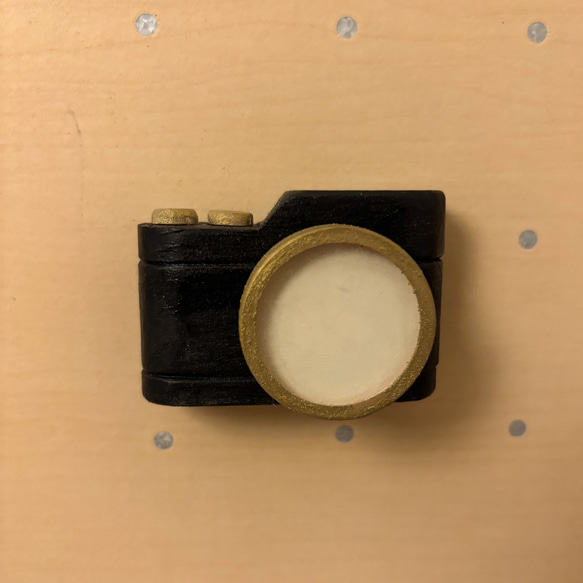 ハロウィン限定｜黒×ゴールドのカメラ型マグネットフォトフレーム｜冷蔵庫に貼れる小さな写真立て・ギフトに 4枚目の画像