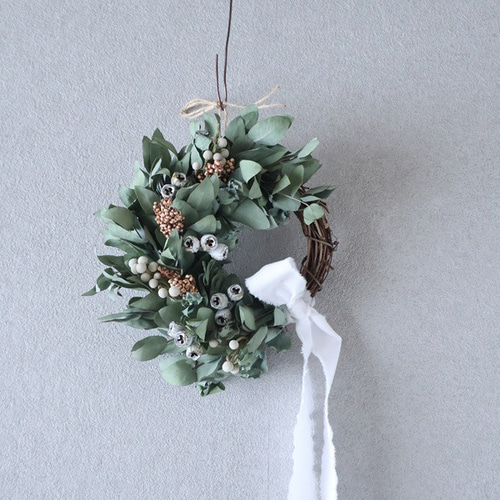 秋のユーカリと実物のドライフラワーリース ドライフラワー I Bee