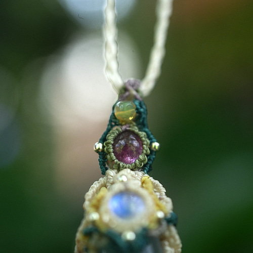 蒼の彼方☆pink tourmaline ムーンストーン フローライト マクラメ