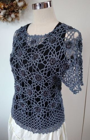 かぎ針で編んだ、花モチーフのプル～～！！